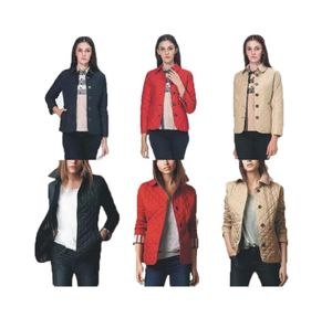 SS -Designerinnen Frauen Jacken Mode England Langer Mantel Baumwolle Slim Jacke Britisch -Stil Plaid Quilt gepolstert Parkas Black Red Mult 1771239