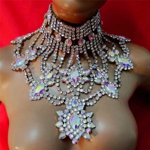 Fashion Chunky Gem Crystal Star uttalande unikt Starburst Pendant Rhinestone Luxury Big Instagram Maxi Choker Collar Necklace 240509