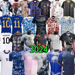 Maglie da calcio 2024 Cup Cup Giappone Maglie di calcio Fumettoni Versione giocatore ISAGI Atom Tsubasa Minamino Hinata Doan Kubo Mitoma 22 23 24 Giappone Uniforme Football Shi