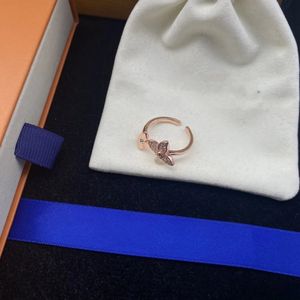 Extravagant Love Ring Gold Silver Rose Stainless Steel brass letter diamond Rings Women men wedding1