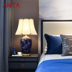 Lâmpadas de mesa Anita Blue Cerâmica Brass Moderna de Luxúria Desk Luz Decorativa para o quarto de jantar da sala de estar