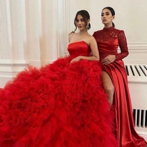 Parti elbiseleri kırmızı balo elbisesi balo balığı fırfırlar katmanlı puf strapless ünlü ünlü gece elbise geri dantel up kızlar yarışmaları özel yapılmış