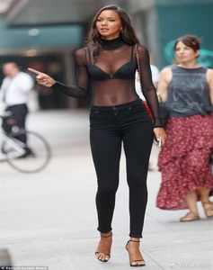 Lais Ribeiro Fashion Coh Jeans Alta Cintura Black Stret