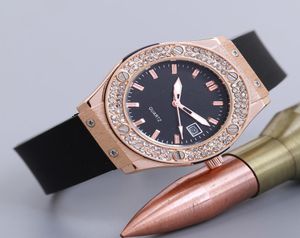 2019 New Women Sport Watch Designer Quartz Rhinestone Diamond Inlay Retro Classic Dress Clock Silicone Band Sport Ladies Watches B7123251