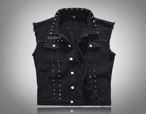 Men039s Bests Spring Denim Vest Men British Style Rivet Cowboy Sreeveless Jacketsファッションスリムフィットブラックジャンチョッキ5xl9247442