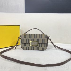 Designerskie kobiety bagietki luksusowe vintage torba na ramię retro moda pod pachami torebka crossbody vintage torebki klasyczne brązowe torebki portfel klap