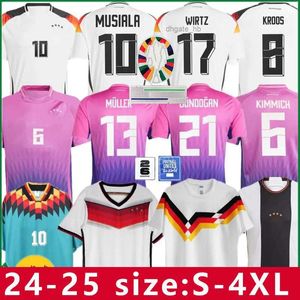 Футбольные трикотажные изделия 2024 Musiala Soccer Jerseys 24 25 Germanys Wirtz Hummels Kroos Gnabry Werner Draxler Kimmich Muller Havertz 1990 2014 Home Away Football Shirt Men w