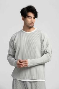 Men's T-Shirts Mike pleated full sleeved round neck mens T-shirt fashionable Japanese street clothing long sleeved plain T-shirt casual top Q240517