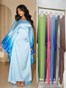 Etnik Giyim Gradient Renk Parlak Batwing Satin Maxi Abaya Dubai Lüks 2024 Kadınlar İçin Abayas Müslüman Kaftan Elbisesi İslam Kaftan Marocain