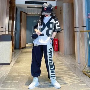 Kızlar Yaz Moda Sporları Pamuk 2 PCS T-Shirtspants Takım 5-14 YAŞLI TENEAGE Kızlar Hiphop Ouufits Tops Sets Çocuk Giyim 240518