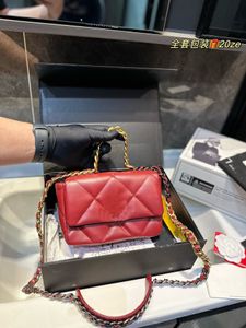 19 Series Women Designer Bag Mini Flap Cross Body Bag Classic Shoulder Bag Handle och Silver Hardware Matelasse Chain Seven Colo