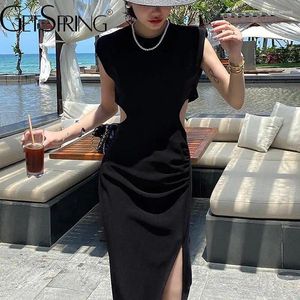 Casual Dresses Women Dress 2024 Sommar ärmlös axel vadderad ihålig ut delad vintage svart elegant smal sexig lång