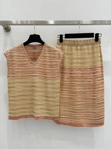 Work Dresses Retro Stripes Contrast Color Gold Wire Knit Vest Two-piece Set 2024 Summer Women's Elastic Sheath Skirt Fashion
