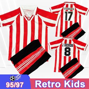 1995 1997 Alkiza Etxeberria Retro Kids Kit Soccer Jerseys Karanka J. Guerrero Casa Branca Camisa de futebol infantil vermelho uniformes de manga curta