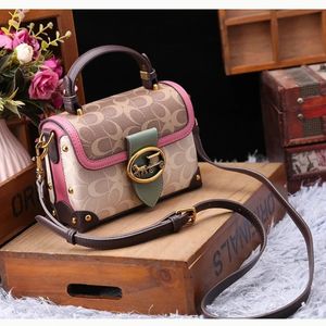 Designer Borse di moda femminile di alta qualità Europa e in stile americano Borsa a traversa a spalla singola Mochilas 240508