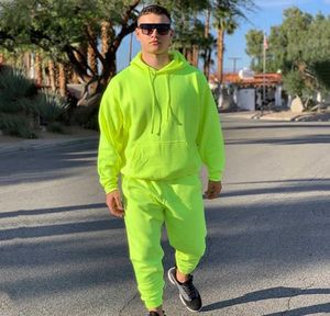 OMSJ 2021 Fashion Neon Style Mens Sets Fluorescence Green Hooded SweatshirtSweatpants Two Piece Autumn Winter Casual Tracksuit X03375310