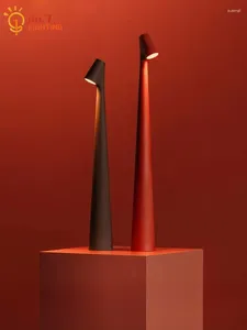 Bordslampor Designer Atmosfär Luxury Lamp med Touch Switch Red/Orange LED Dekorativa skrivbordsljus Bedrum Bedside Bar Studie Studie