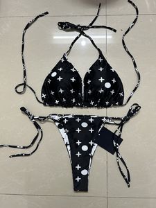 Designer Hot Sell Bikini Mulher Sense Beach Swim Wear Summer Swim Swim Sweet Sling Strap Bur Pattern Pattern Swimsuit de maia de alta qualidade L117