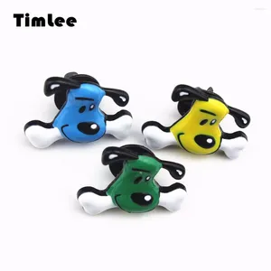 Broschen Timlee x258 Bd Fashion Cartoon niedliche Hund Kauen Knochen Brosche Stifte Schmuck Großhandel.