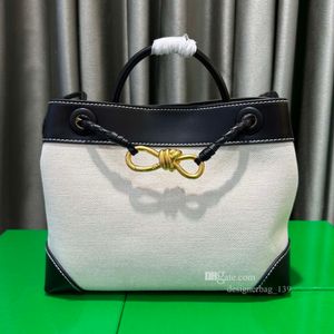 Роскошная сумка дизайнерская женская сумочка Andiamo плечо кросс -кусоч