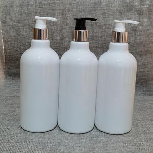 Lagringsflaskor 500 ml Vit kosmetisk husdjurflaska med silver aluminiumkräm Lotion Pump för packning av flytande tvåldispenser tom plast