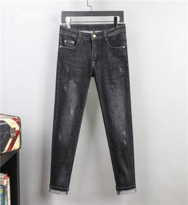 Neue Designstil Herren Slimleg Jeans Designer Jeans Leichtes AM MENS Casual Solid Classic Denim Designer Jeans Größe 295533372