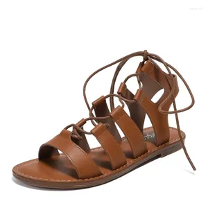 Sandaler Stora 41-42 Bohemian Beach Roman Women Casual Shoes Summer Flat Bottom Cross Strap Sandalia Feminina