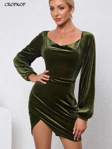 Vestidos casuais vestido de veludo curto feminino elegante bodycon colar de colarinho de fenda outono inverno em 2024 chegadas