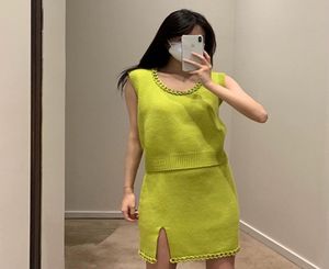 High end quality women039s Two Piece Dress suit spring and summer new Avocado Green Chain knitted vest knitted skirt twopiece3509401