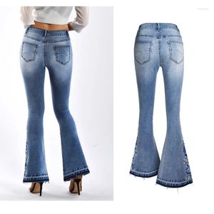 Frauen Jeans Frauen Glockenboden schwere Stickereien Herbst Weitbein Hosen Frauen