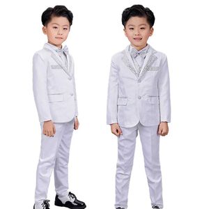 Giyim Setleri Lolanta 4pcs Toddler Boys Tailcoat Beyaz Gümüş Resmi Tavan Seti Çocuk Piyano Performans Doğum günü Partisi Seti Q240517