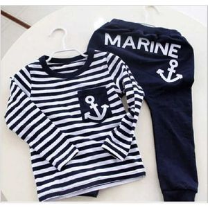 衣料品セット2024海兵隊セーラーボーイズアスレチックスーツ100％コットンチャイルドTシャツ男の子セットストライプボーイズスポーツシャツパンツセットQ240517