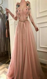 2018 Evening Dresses Dusty Pink Prom -klänningar med 3D -handgjorda blommor Deep Sweetheart Halsring Tulle Women Formal Wear Evening Gow5593285