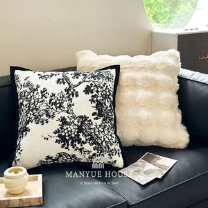 Poduszka francuska sofa hurtowa mała zapach światło luksusowy salon nowoczesny prosty sens senior czarno -biały