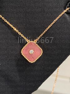 Gold Halskette mit Diamanten 18K Designerin für Frau Luxus klassisches Klee Pendelland Halskette Top -Qualität Designerkette mit Box Girl Valentinstag Muttertagsgeschenk