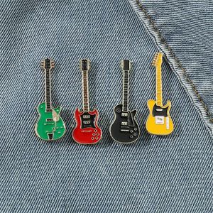 Broches moda engraçada fofa fofa de guitarra de guitarra para mulheres instrumentos musicais criativos coreanos lapela pino de bolsa de estudante para roupas de roupa acessórios