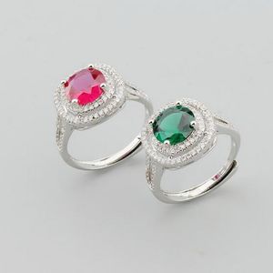 Lekki luksusowy temperament pełen diamentowej zielonej diety pierścionek Diamentowy Diamentowy Czerwony Diamentowy Pierścień Designerska Biżuteria