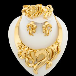 Dubai Gold Color Jewelry Set for Weddings Banquet Earrings and Large Necklace Hand Bangle Ring Accessories 240511