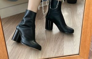 Tabi Boots 최신 컬러 디자이너 신발 두꺼운 발 뒤꿈치 둥근 발가락 패션 발목 부츠 중립 분할 발가락 부츠 클래식 아나토미 발목 가방, 크기 35-46