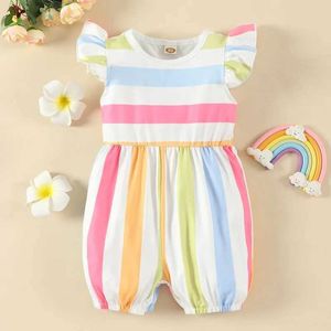 Jumpsuits 2022 Newborn Baby Clothes Summer Baby Girl Outfit Colorful Rainbow Striped Flying Sleeve Baby Rompers Cool Baby Jumpsuits 0-18M Y240520FVGY