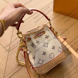 Shouder Totes White Handbags Crossbody 24ss Denim Bags Flower Nano Handbag Luxurys Classic Women Messenger Ladies Travel Retiro pouch purse