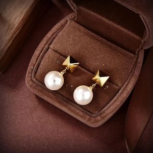 Letra V Earring Designer Stude Fearing Luxury Women Fashion Hoop Jóia Pearl Valentino EarringQ17