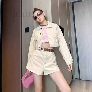 Women's Two Piece Pants Designer Brand 24 Summer New Loose Short Letter Embroidered Khaki Coat High Waist Shorts Set JTV8 SN6H