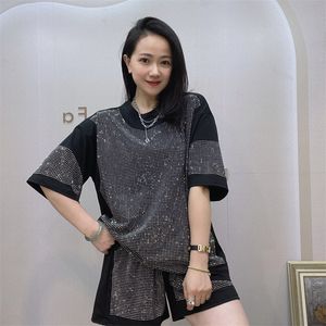 Kvinnors korta träningsdräkter koreanska mode tunga industrin borrar topp casual byxor två stycken set tracksuit kvinnor 230417