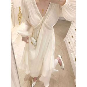 Women Beige v Neck Pleated 2023 Autumn Elegant Long Sleeve A-Lin Lady High Weist Slim Party Party Fress French Chic