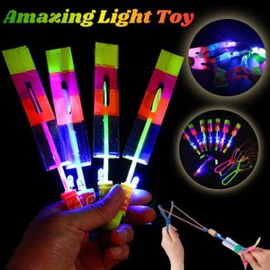 LED Toys Amazing Light Toy Arrow Rocket Helicopter Flying Toy светится в темной светодиодной легкой рогатки для мальчиков и девочек -игрушек S2452011