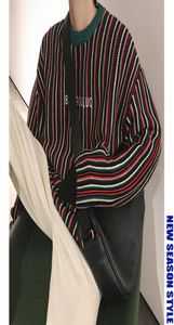 2018 Inverno novo estilo Hong Kong Wild Men039s Pullover Style Rainbow Stripes Impressão espessante suéter casual Men039S o Neck M5604208