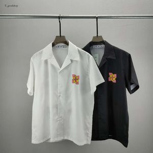 メンズデザイナーシャツ夏の半袖カジュアルボタンアップシャツプリントボウリングシャツビーチスタイル通気性Tシャツ562