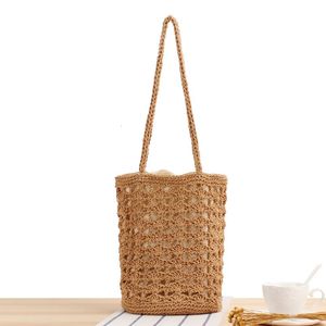 Retro Summer Handwoven Beach Latan Beach Handbag Womens Fashion Grass Bucket Handbag 240517