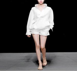 Nowy styl wiosenny ubrania w Europie i Stanach Zjednoczonych to modne, zrelaksowane swobodne i dwa zestawy białych garniturów 3069387